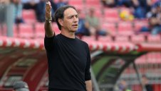 Де Дзерби кани Неста в Тотнъм
