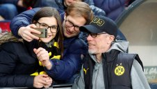 Щьогер: Сами си направихме живота труден