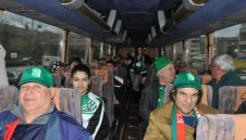 Феновете на Лудогорец атакуваха ЦСКА: Нормално ли е в джунглата на "Армията" да няма една крушка?!