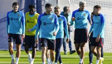 За пари! Звезди на Барса пропищяха заради Меси