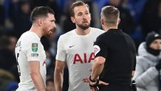 Тотнъм потрепери, но се измъкна срещу слабак от трета дивизия