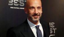 Виали: Има нещо гнило във версията за уволнението на Карлето