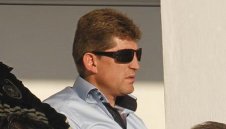 Стойчо Стоилов: Съдиите зад вратите са за очен лекар