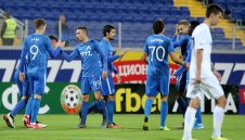 Звезда на Левски ляга под ножа