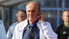 Радост в Левски, Роси дава почивка на играчите