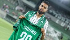 Сонко от Разград пристигна в Солун за подписа с Арис