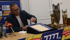 Левски показа доказателства, че е създаден през 1911 година
