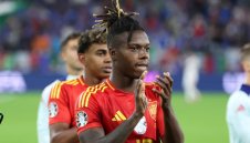 В Испания се кефят: Италия се размина с погром