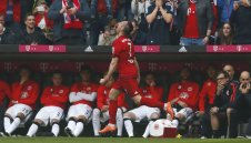 Възпитан Байерн пожали "орлите" + ВИДЕО