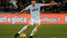 Интер близо до голям удар, почти договори Де Врай от лятото