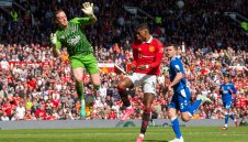 Манчестър Юнайтед натиска за Пикфорд