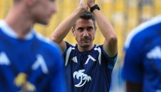 Бавят топ трансфер на Левски