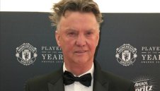 Ван Гаал сложи "Вълка от Уолстрийт" в малкия си джоб! + ВИДЕО