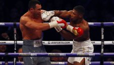 Промоутърът на Джошуа: Мач с Кобрата ще има тази година