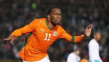 От Кот д'Ивоар питат рефер за Дрогба