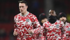 Две години по-късно: Фил Джоунс отново ще играе за Ман Юнайтед