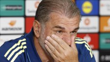 Във Форест още умуват дали да уволнят Анге