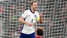 Със стил на финалите! Англия отнесе Латвия с 5:0, Кейн вкара два