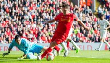 Оуен към Хари Кейн: Какъв Байерн? Остани в Тотнъм и счупи рекорда!