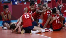 Реванш: САЩ размаза Бразилия в женския финал във волейбола