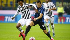 Юве спря Интер към върха с 0:0