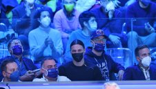 Милан преподписва с 40-годишния Ибра