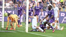 Рома падна от Фиорентина и се срина за Топ 4