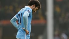 Манчестър Сити не успя да пречупи "канарчетата"