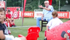 Джони Велинов дере гърло за ЦСКА ден след операция