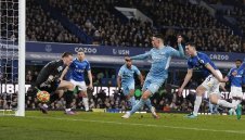 Драма на „Гудисън“! Безобразна грешка и скандално решение на ВАР спасиха Сити