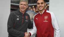 ОФИЦИАЛНО: Радост на "Емиратс" - Мавропанос подписа