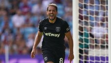 Уест Хям се отпуши! Чуковете задълбочиха кризата във Вила