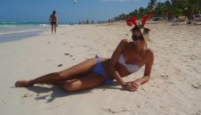 Мацката на Гикевич го утешава след резила + ГАЛЕРИЯ