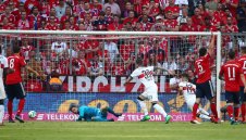 Горчиво изпращане за Дон Юп! Щутгарт преби Байерн насред Мюнхен! + ВИДЕО и ГАЛЕРИЯ