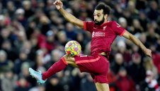 "Старата госпожа" си сменя кожата: Юве маха "плява" и иска куп звезди