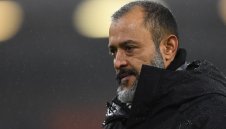 Наказват мениджъра на "вълците" заради "слаб съдия"