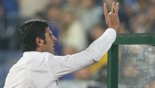 Гонзо ще пълни Левски с ментета от чужбина