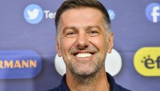 Кръстаич приключва с България във вторник?