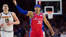 Фантастичната петица на Сиксърс срази Денвър