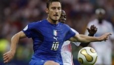 Тоти: Оставаме в историята