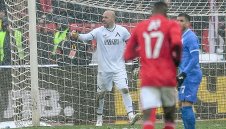 Ники Михайлов държи Левски на тръни до последно