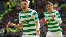 Селтик взе дербито с Рейнджърс и докосна титлата в Шотландия