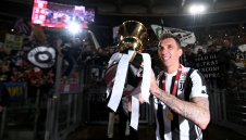 Верен на "старата госпожа"! Манджукич отказал 5 млн. евро от Юнайтед