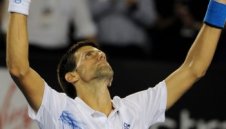 Джокович издържа и попълни финалното каре в Мелбърн