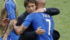 Юве продава Дзадза на Суонзи?