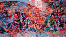 Барса дръпна на Реал с три Суперкупи