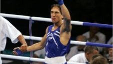 Победа и загуба за България на старта на световното по бокс