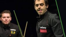 Ракетата си направи подарък за ЧРД, преби уелсец + ВИДЕО