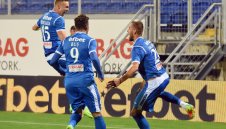 Левски с четвърта победа, новата звезда на "сините" се разписа + ВИДЕО