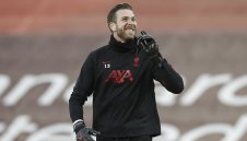 Вратар преподписа с Ливърпул за още година